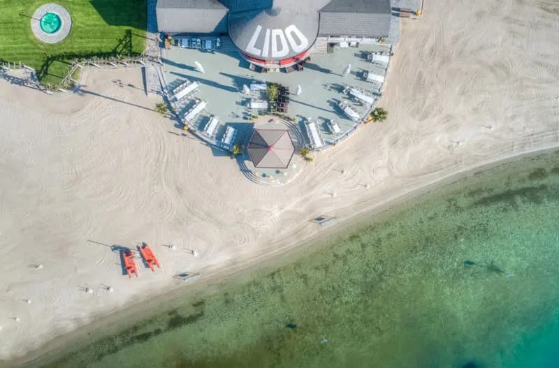 Photo by Placido Faranda