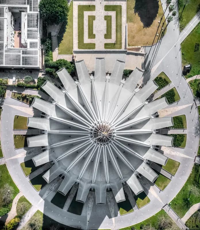 Photo by Placido Faranda