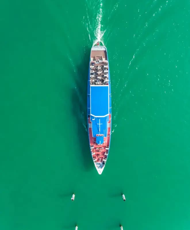 Photo by Placido Faranda