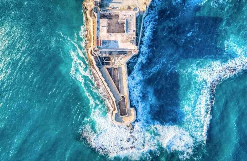 Photo by Placido Faranda