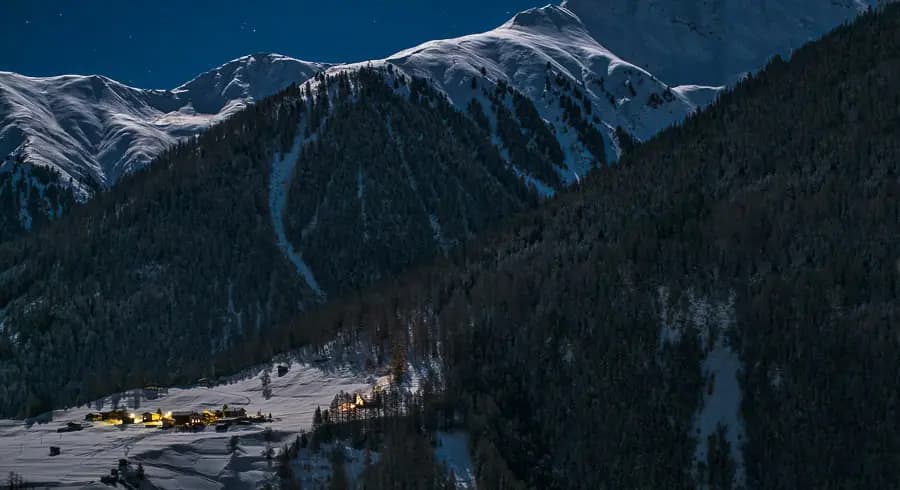 Photo by Manuel Kurth