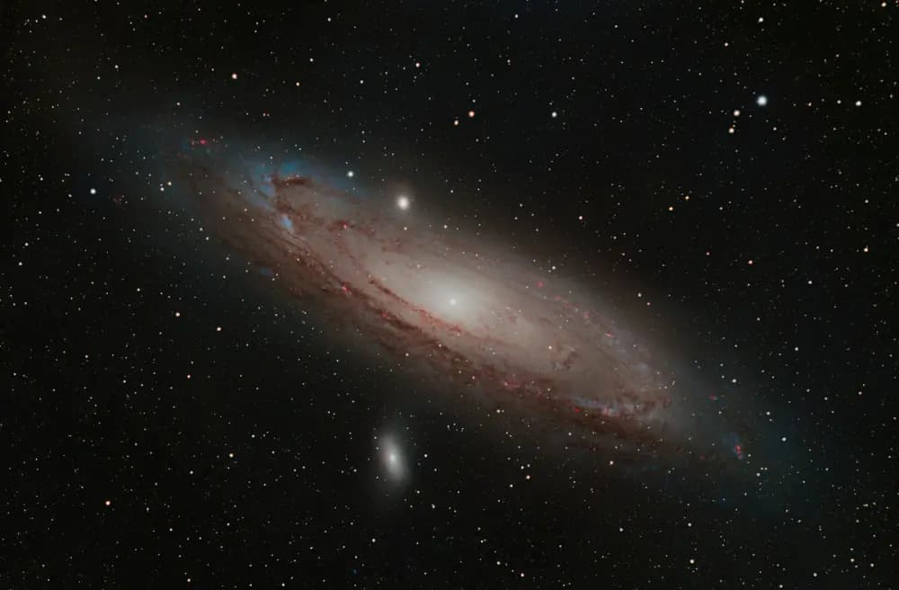 Photo by Xavier Peillon