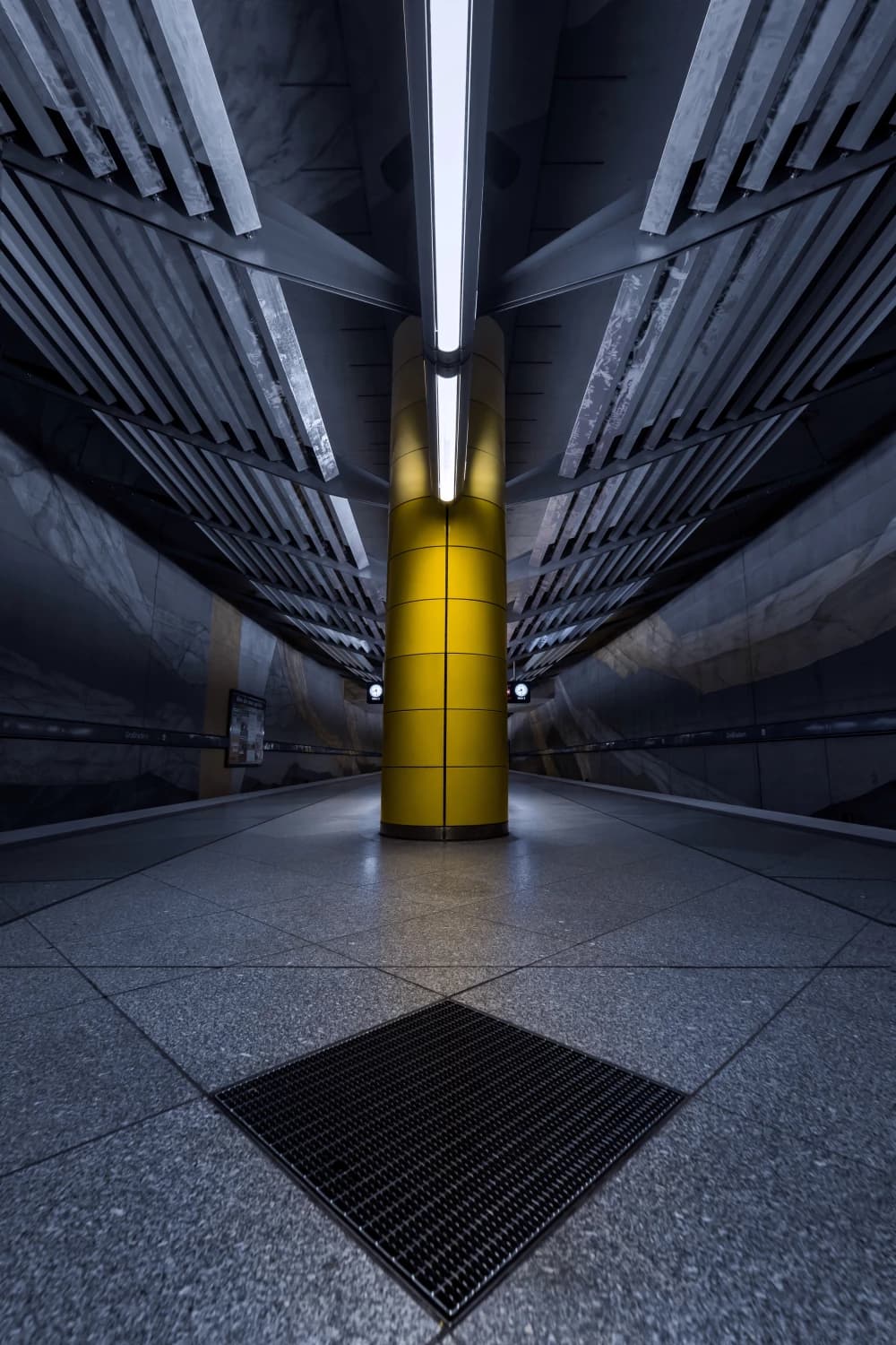 Photo by Manuel Rudel