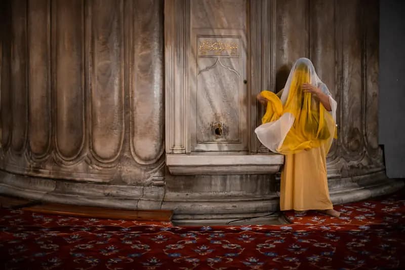 Photo by Francesco Pennacchio