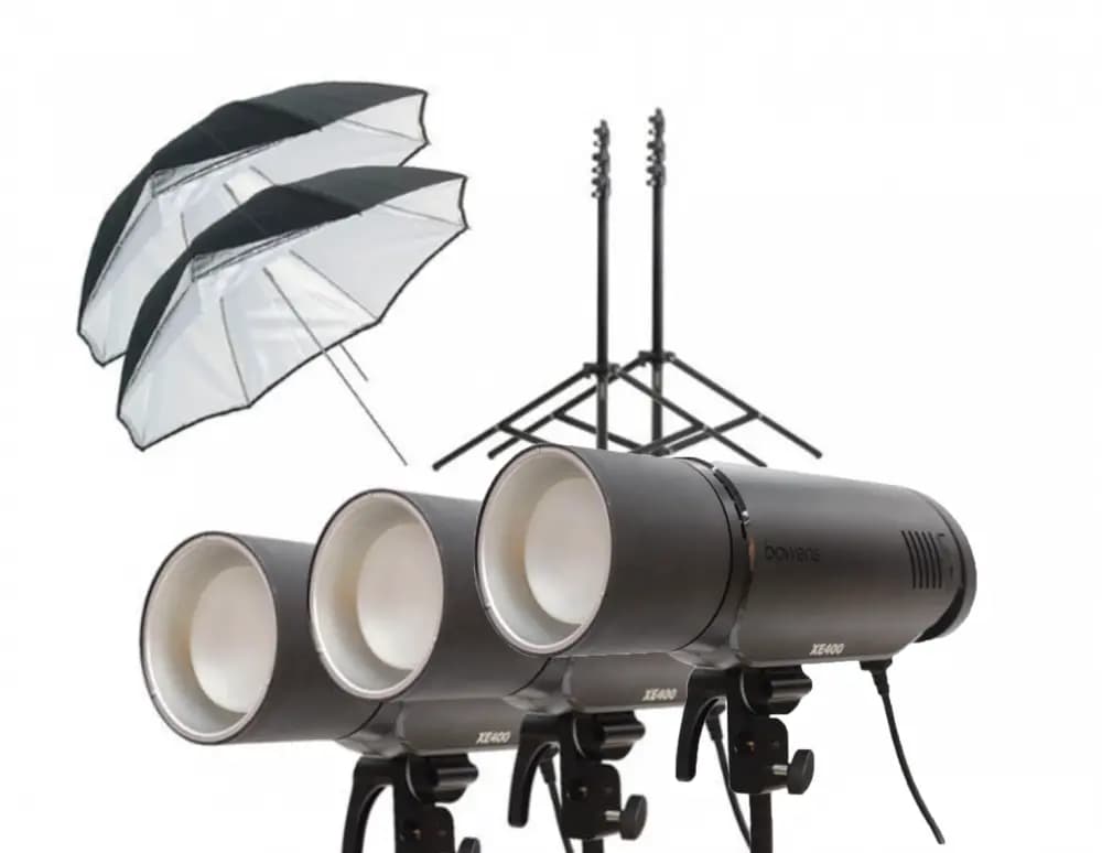 BOWENS XE400 SET mit 3 Blitzköpfen, Stativen & Schirmen
