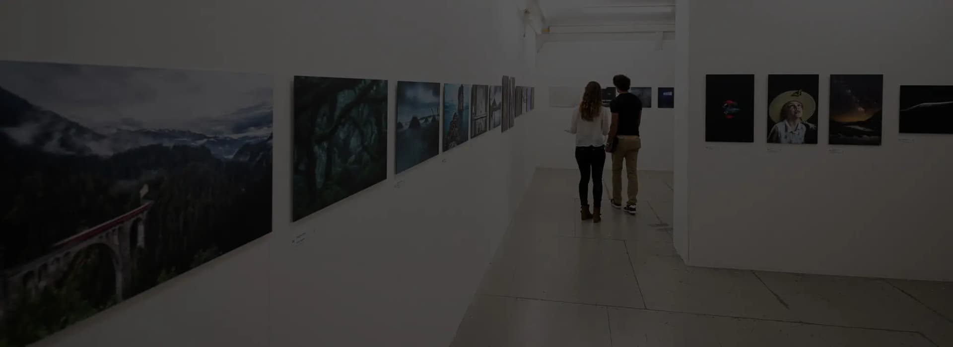 Everyone can win! All visitors vote for their favorite pictures on site.