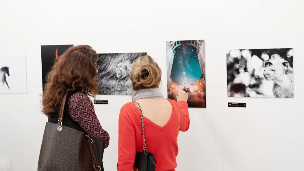 Stell' deine besten Fotos in einer angesagten Galerie mitten in Frankfurt aus!